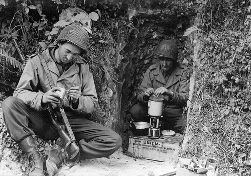 Fogão portátil da II Guerra Mundial