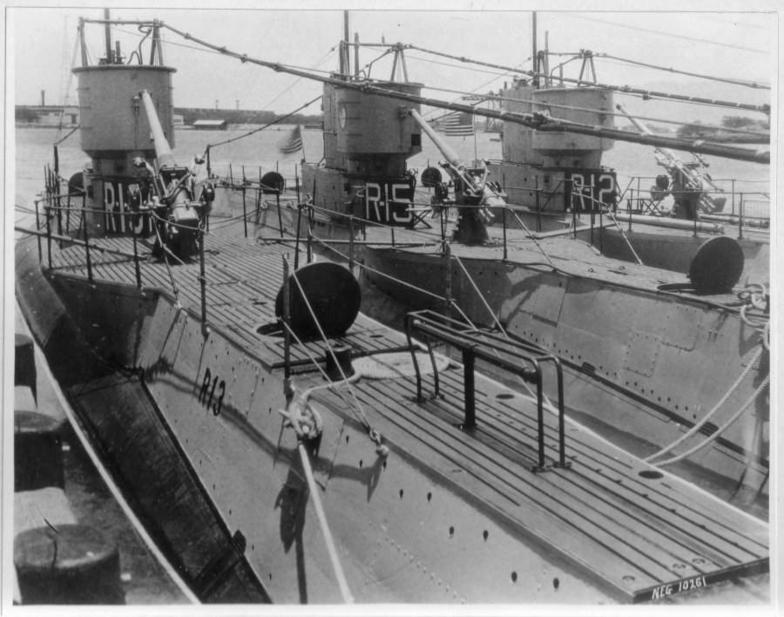 USS R-12 – A morte de dois oficiais brasileiros